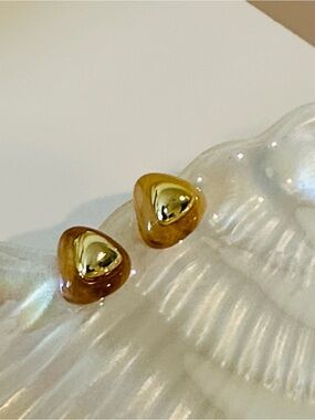 Fashion Jewelry Amber Glass and Gold-Tone Stud Earrings